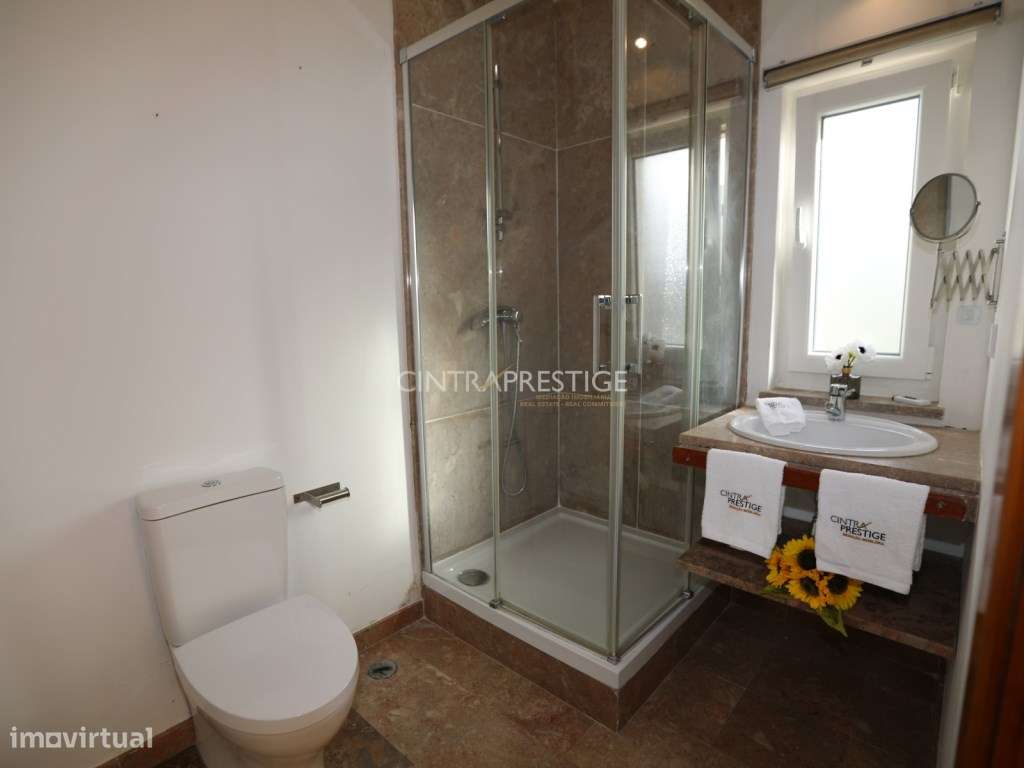 Moradia T3 com Jardim e Garagem na Quinta Verde - Nafarros, Sintra.-32