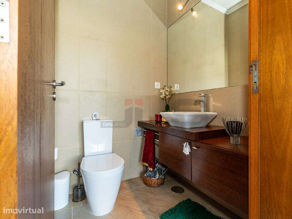 Moradia V4 Isolada com 3 Suites - São Vicente Ferreira, Ponta Delga...-18