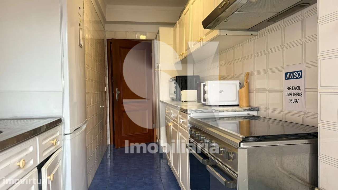 Apartamento T1 com sótão dividido - Grande imagem: 3/17