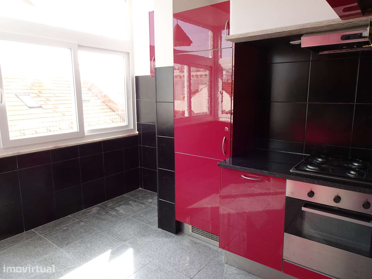 Apartamento T1 Rua Santa Bárbara Lisboa - Grande imagem: 4/24