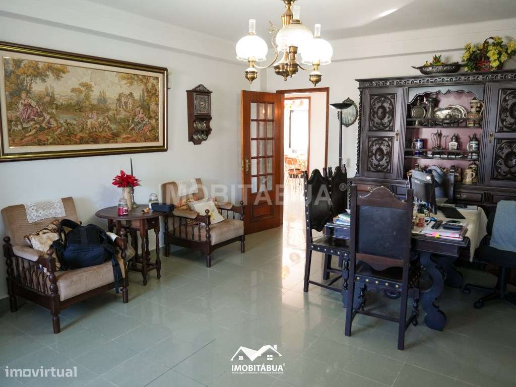 Moradia T5 com Piscina (Jacuzzi Integrado), Jardim e Churrasqueira - Grande imagem: 4/48