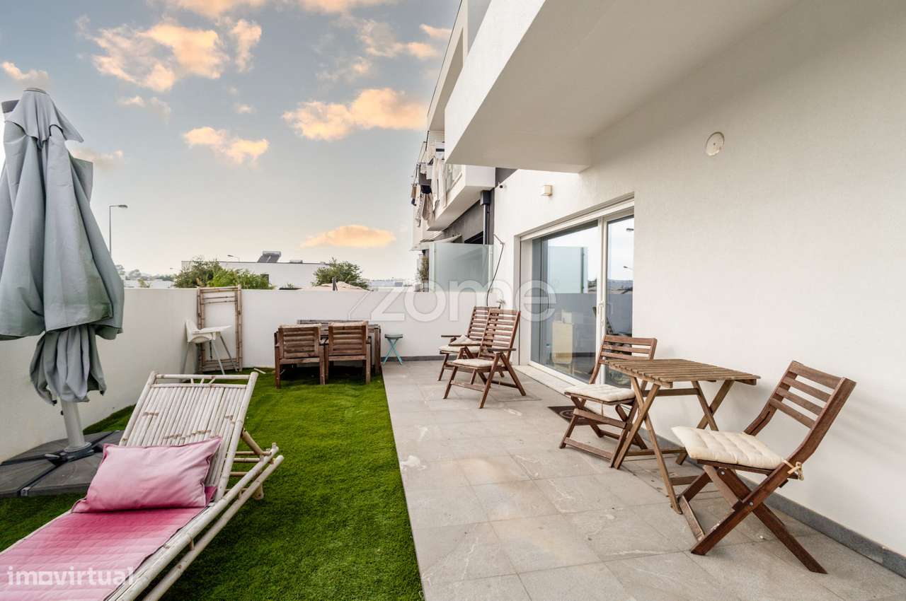 Moradia T3 com piscina na Sobreda-44