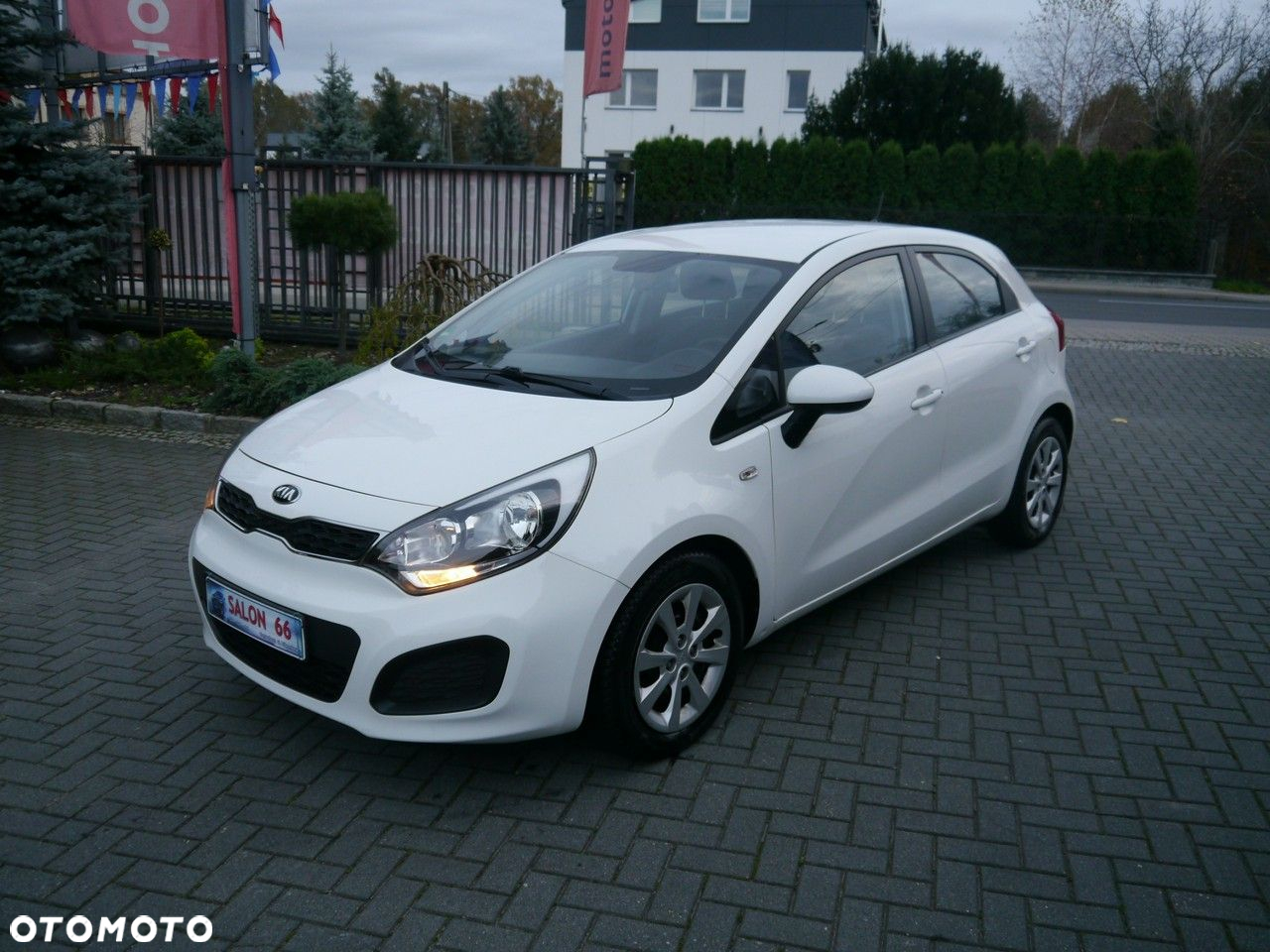 Kia Rio - 3