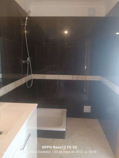 Moradia T4, localizada na zona da Cotovia, em Sesimbra-14