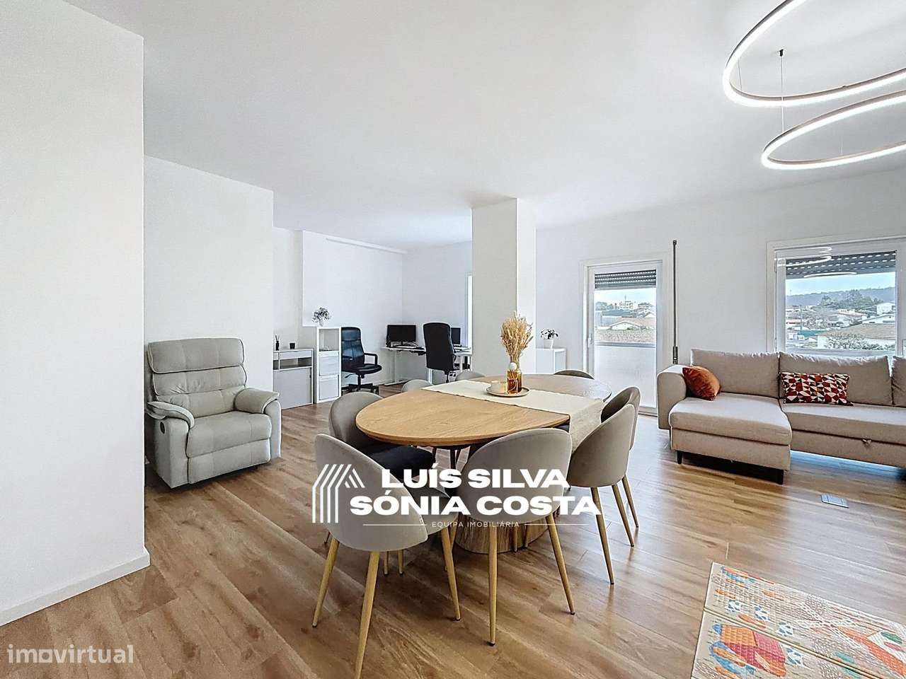 Incrível Apartamento T2 Totalmente Remodelado c/ Garagem, Arrumos... - Grande imagem: 5/40