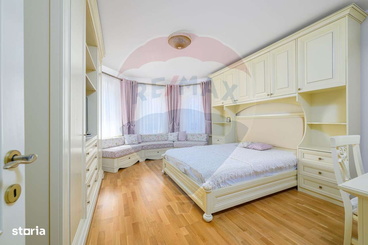 Vile duplex de vânzare cu vedere frontala la mare Mamaia - Imagine principală: 4/16