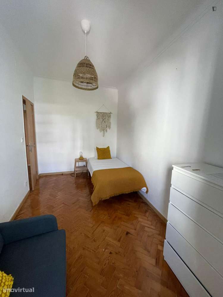 Quarto - localizado em Xabregas Lisbon - Grande imagem: 5/6