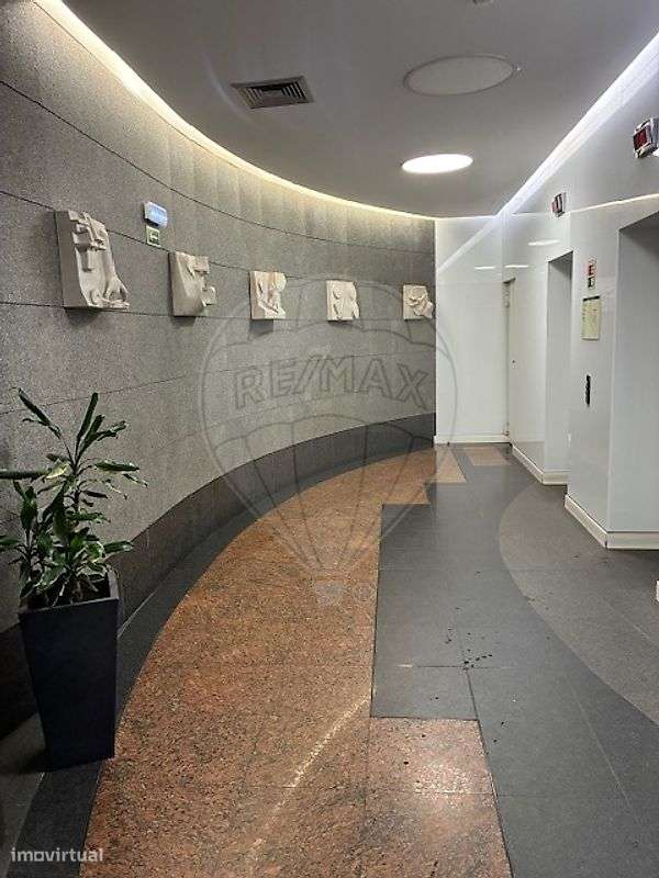 Escritório  para arrendamento - Grande imagem: 2/14