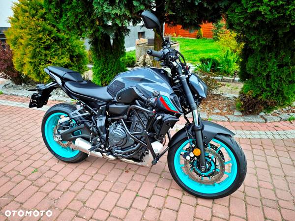 Yamaha MT - 2