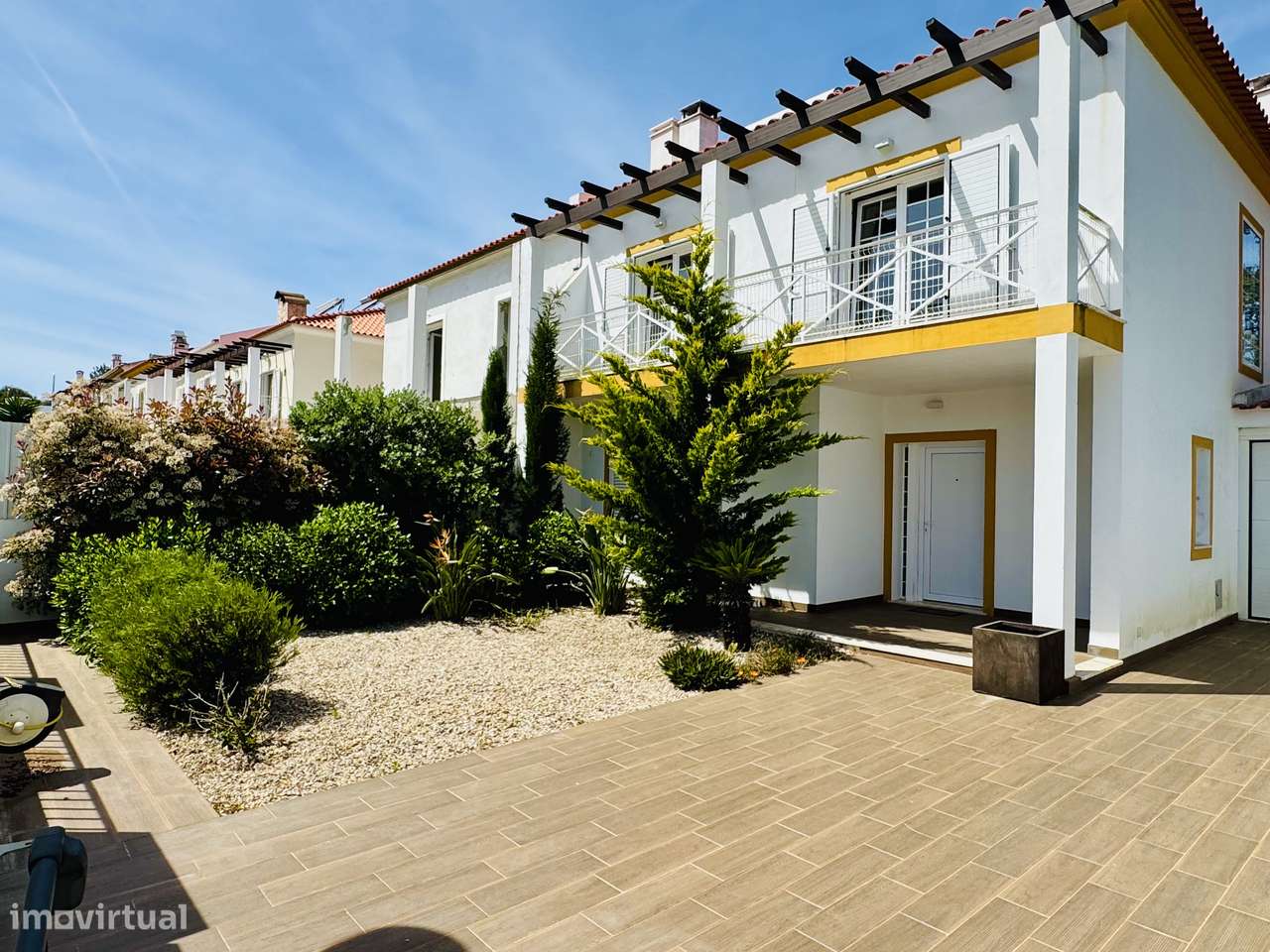 Moradia t3 garagem box jardim Charneca da Cotovia Sesimbra-6