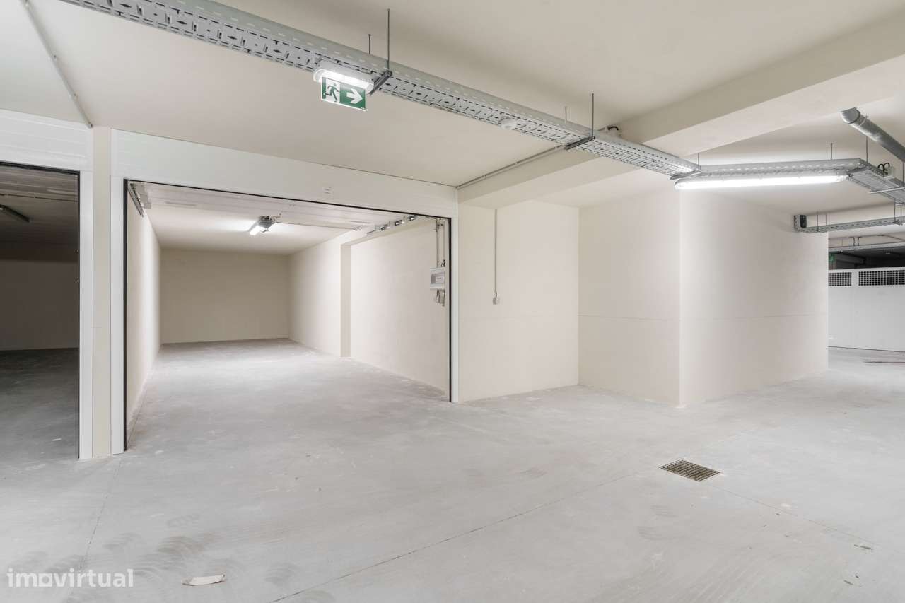 Exclusivo T3 Novo no Último Piso | 196 m² | Duas Frentes-34