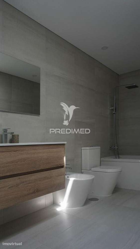 Moradia, em S. Pedro Merelim, em Braga - Grande imagem: 3/10