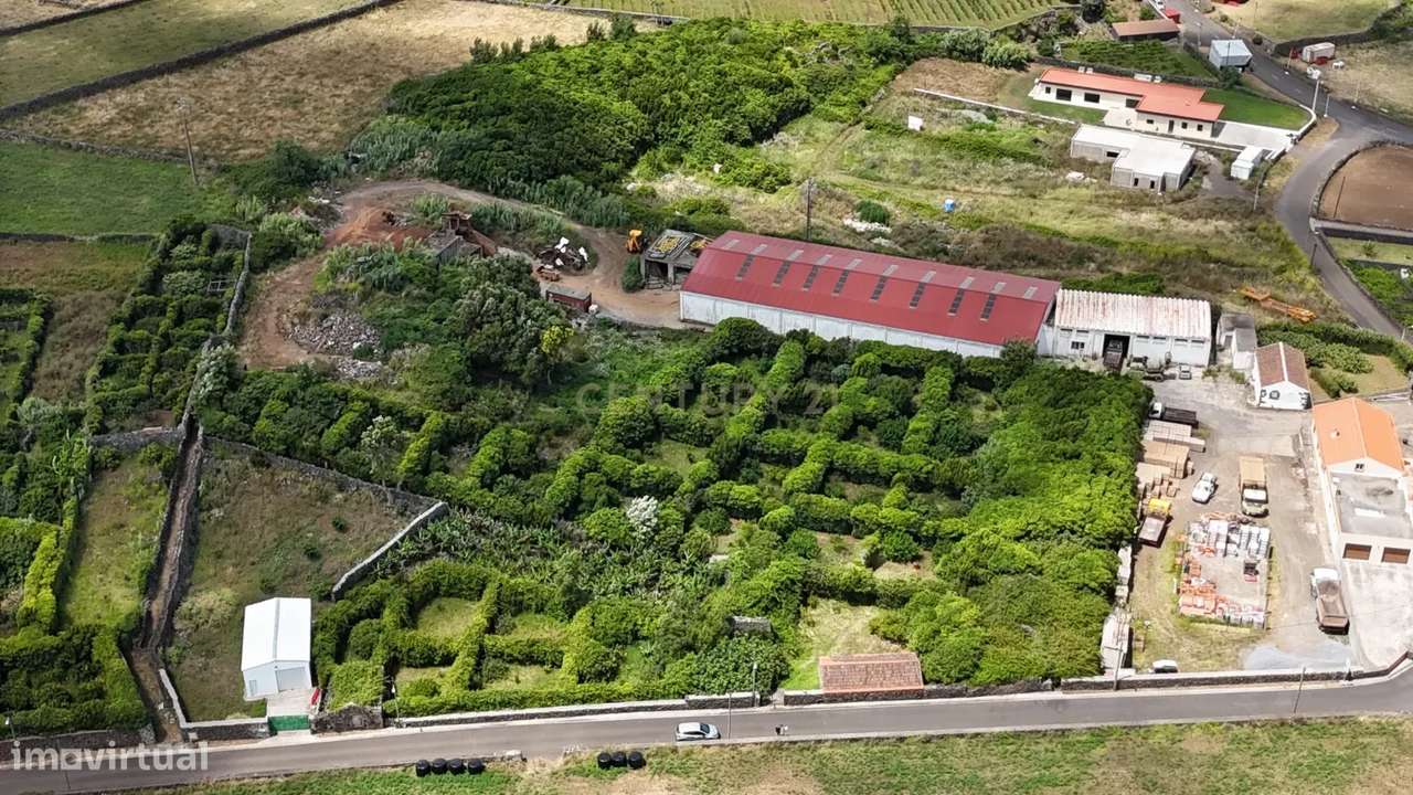 Fantástica quinta com área total de 2541m2, ilha Graciosa - Grande imagem: 2/11