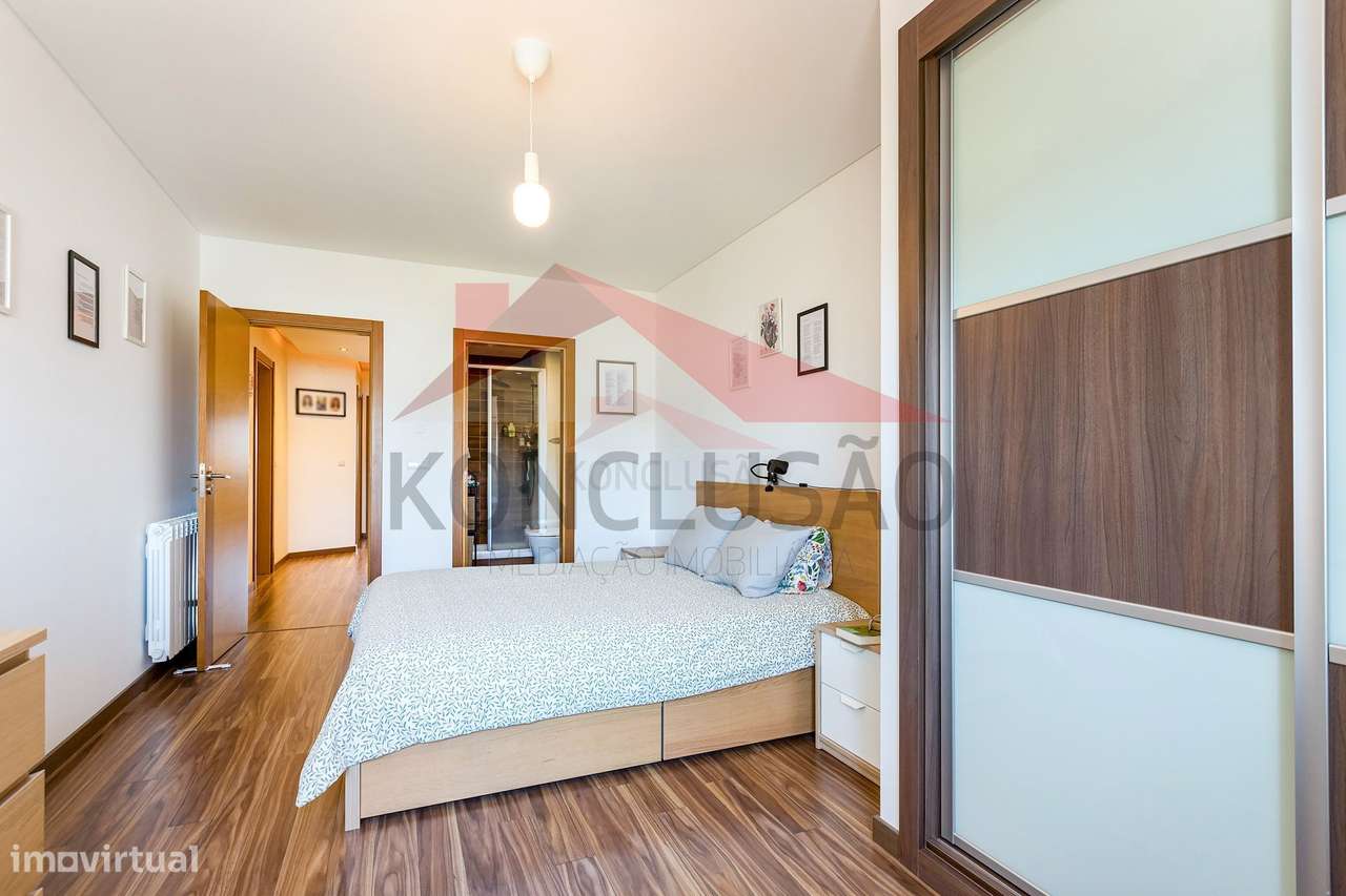 Apartamento T2 na Póvoa de Santa Iria-13