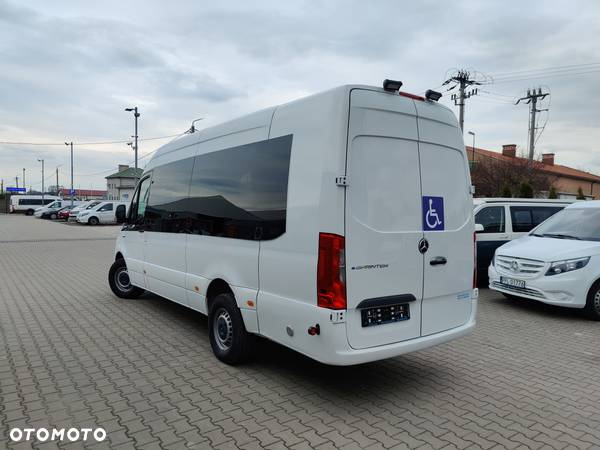 Mercedes-Benz E-Sprinter - 6