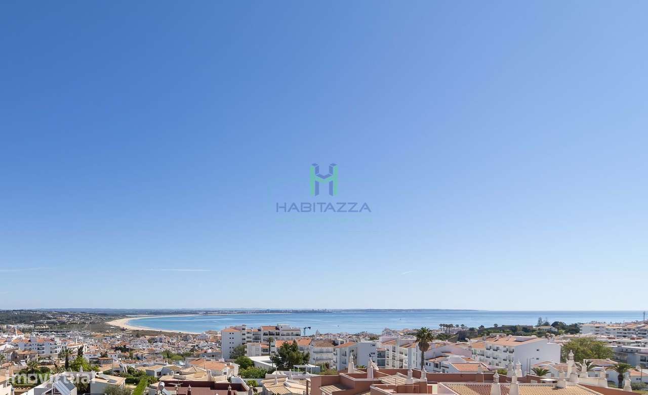 Apartamento T2, Último Andar, Vista Mar e Serra, em zona central de La-15