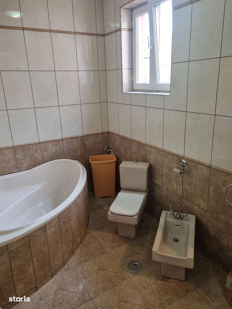 INCHIRIEZ SPATIU BUN PENTRU SALON, CABINET, BIROU ETC. - Imagine principală: 5/14