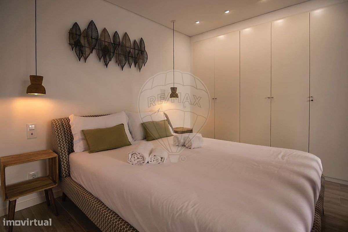 Prédio  para venda - Grande imagem: 2/24