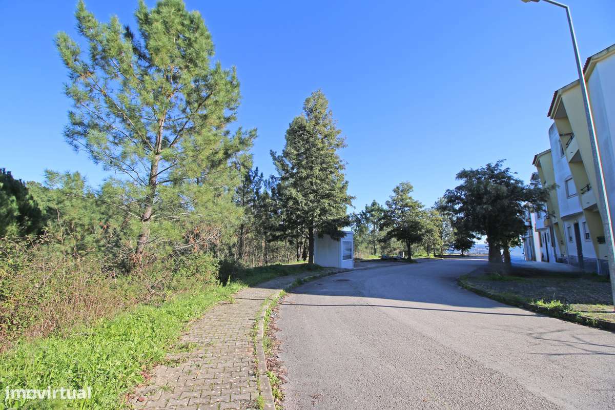 Lote de Terreno na Urbanização de Santa Luzia em Abrantes-8