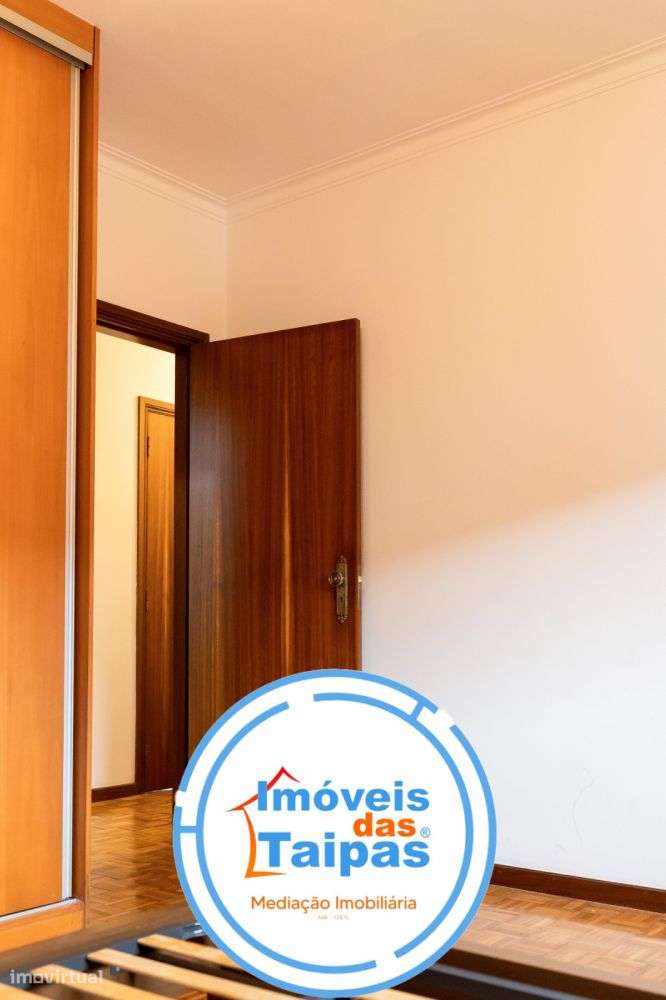 Vende-se Apartamento T3, em Barco, Guimarães-14