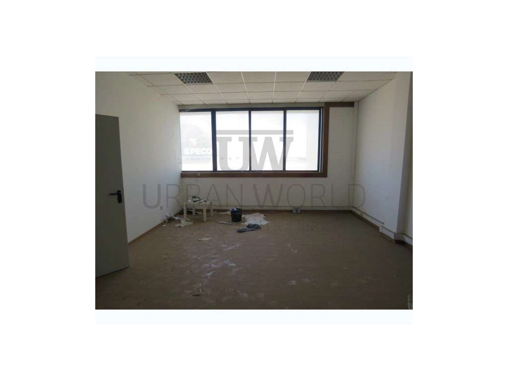 Armazém Industrial, Alverca do Ribatejo - Vila Franca de Xira, 555m2-4