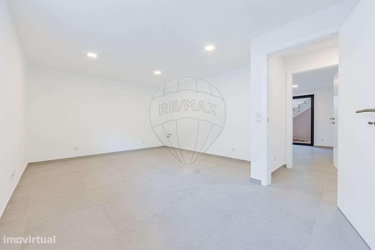 Moradia T5 para venda-34