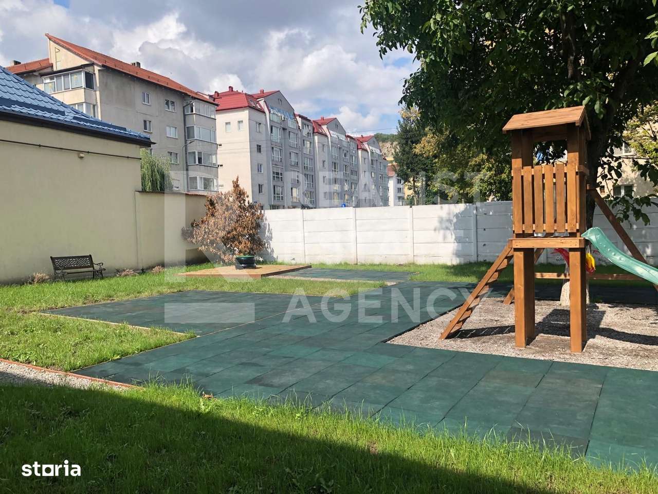 Vânzare, casă cu teren, Răcădău, Brașov - Imagine principală: 3/10