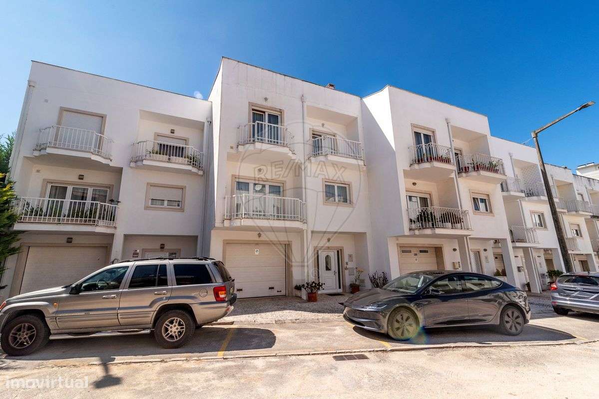 Moradia T4 para venda - Grande imagem: 1/50