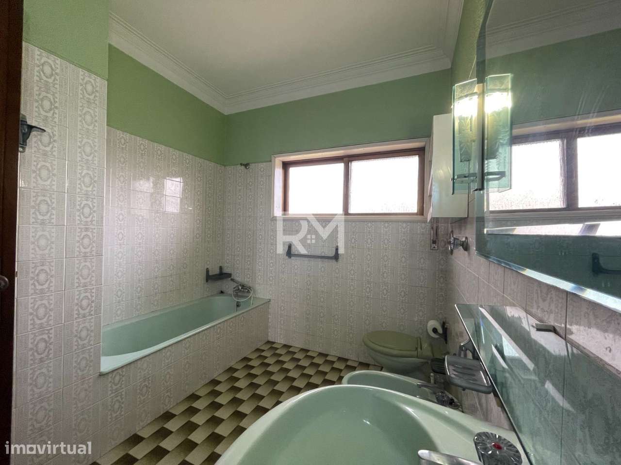 MORADIA T4 COM JARDIM | BAGUIM DO MONTE, GONDOMAR-13