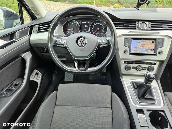 Volkswagen Passat Variant 2.0 TDI (BlueMotion Technology) Comfortline - 6