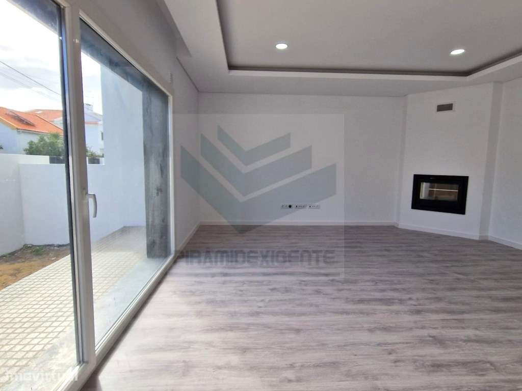 Moradia Duplex T3+1 - Boas áreas - Perto de Espaços Verdes - Grande imagem: 5/31