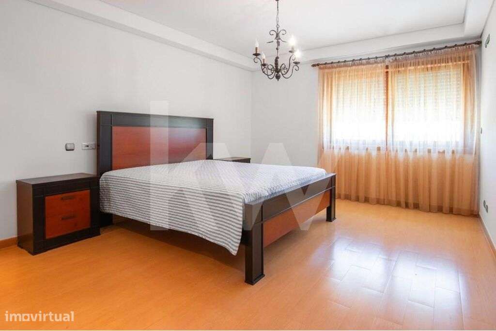 Moradia à venda para Lar ou espaço de eventos em Vila Franca de Xira - Grande imagem: 4/34