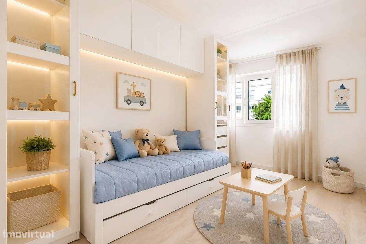 T3 Remodelado com 2 Varandas em Cascais | Pronto a Habitar-14