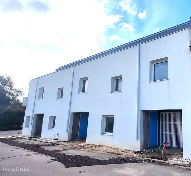 Moradia em Banda T3 em São João da Madeira - Grande imagem: 4/23