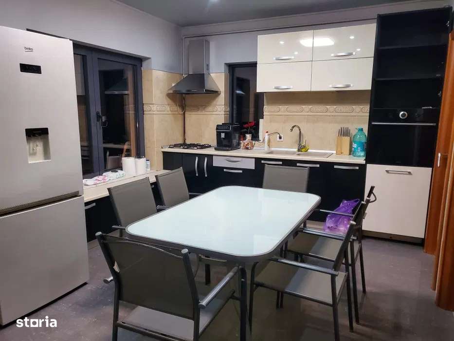 Casa, 350mp utili, 5 camere, centrala proprie, 4 parcari, Otopeni-6