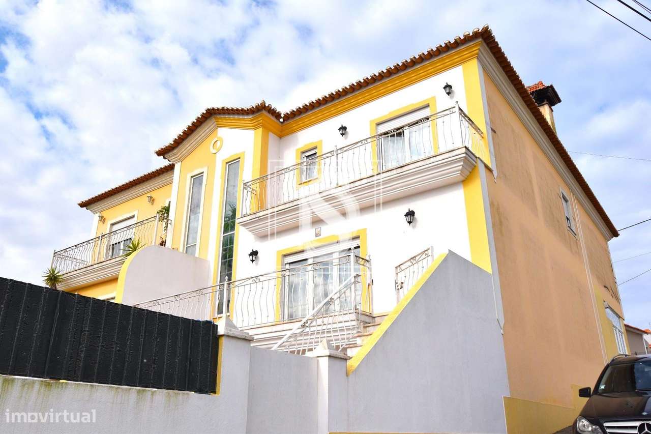 Moradia Isolada T4 em Encarnação - Grande imagem: 2/29