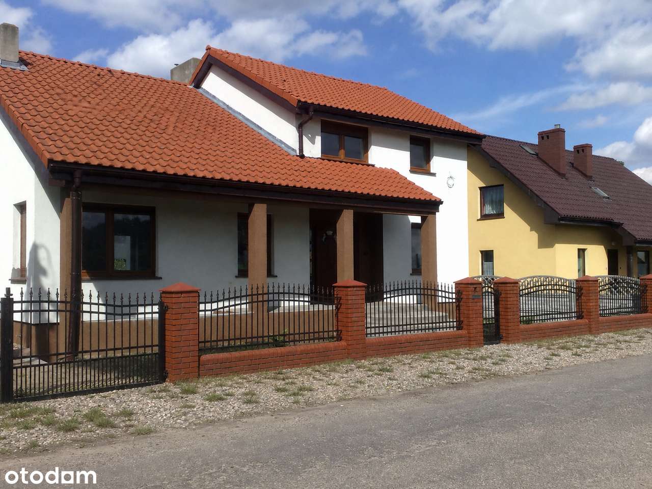 Odnowiony, komfortowy dom na dużej działce z potencjałem rozbudowy
