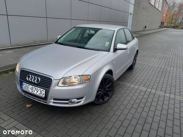 Audi A4 2.0 - 1