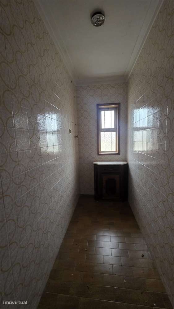Moradia T3, de 4 frentes, em Arcozelo - Oportunidade Única!-27
