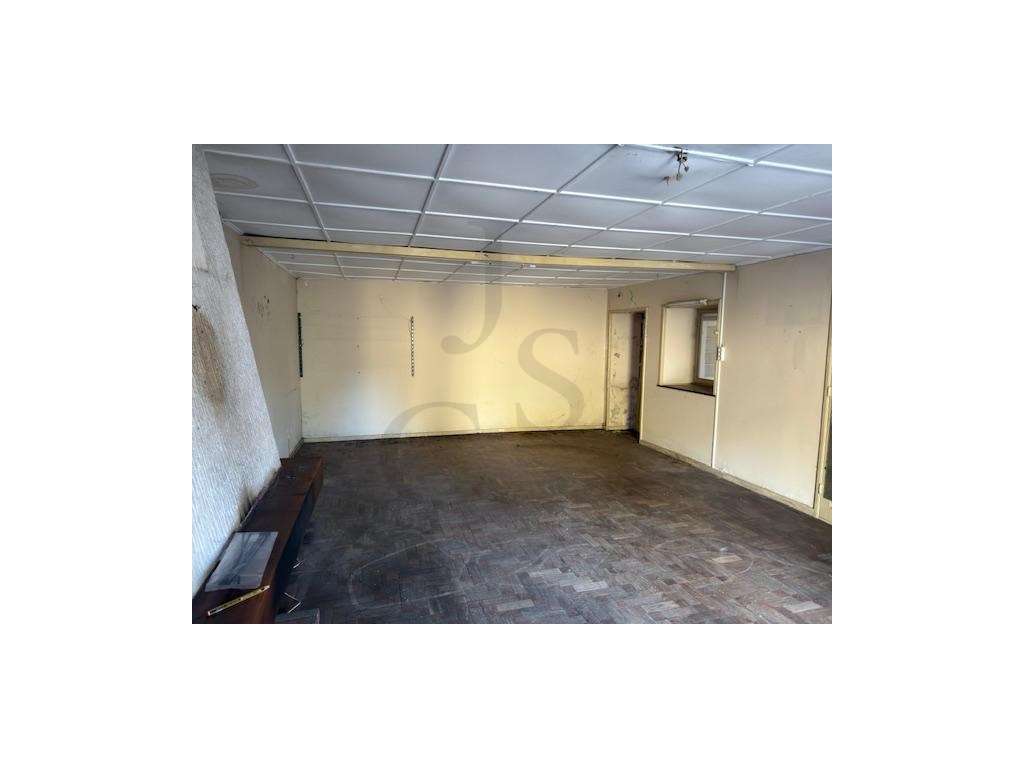 Moradia em Perosinho - Excelente Oportunidade de Investimento-11