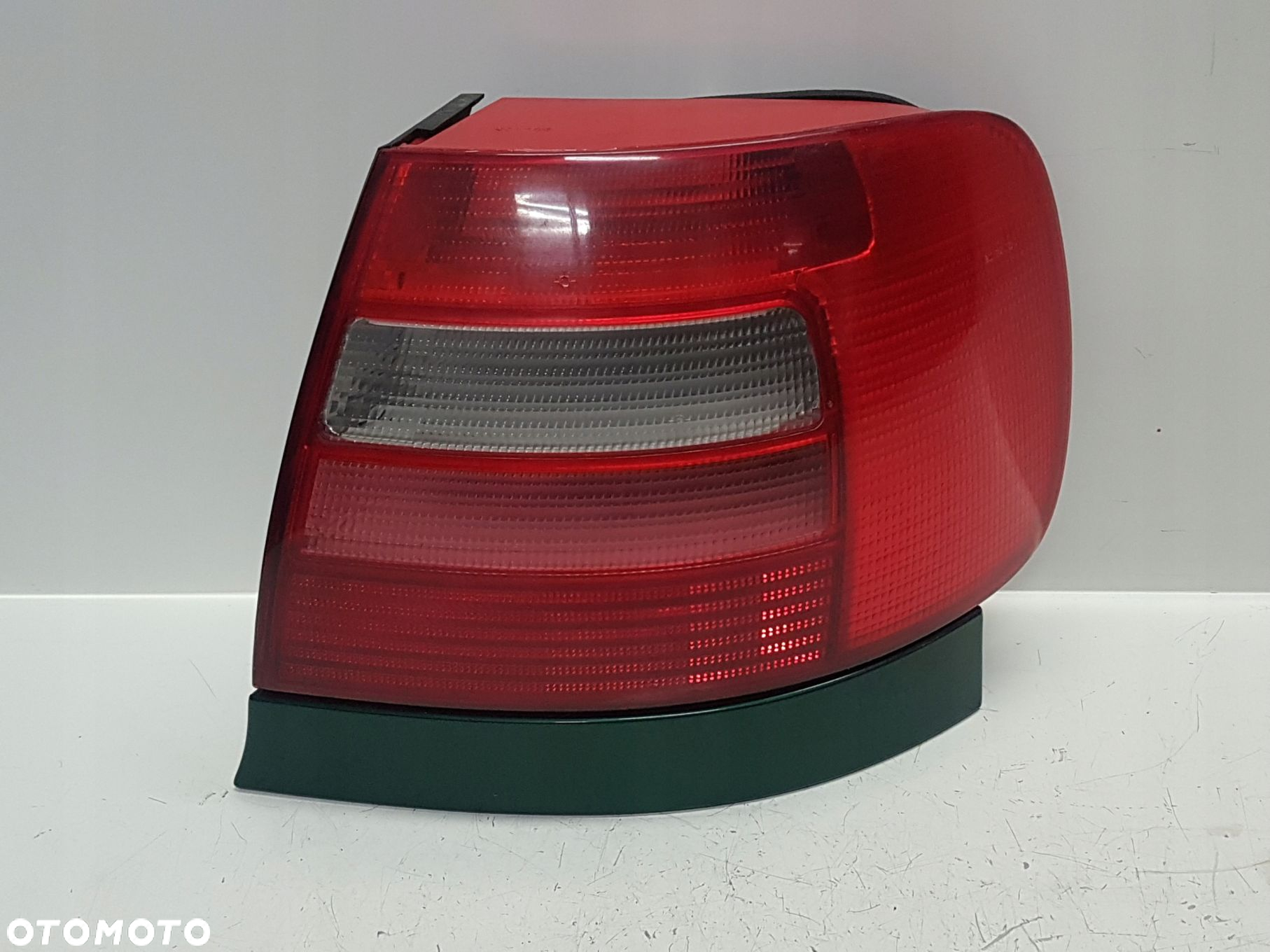 AUDI A4 B5 SEDAN LAMPA PRAWA TYŁ TYLNA EUROPA - 6