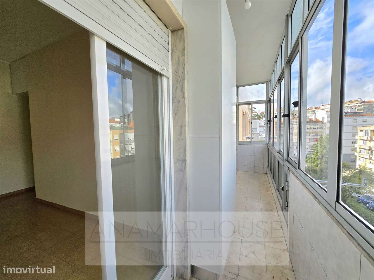 T2 na Rua José Murias, com elevador e arrecadação pronto a habitar, Be-14