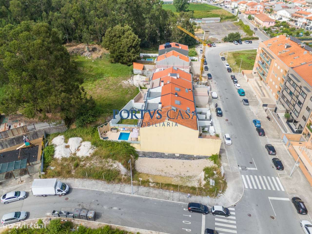 Terreno de Gaveto || Moradia Unifamiliar || Custóias-0