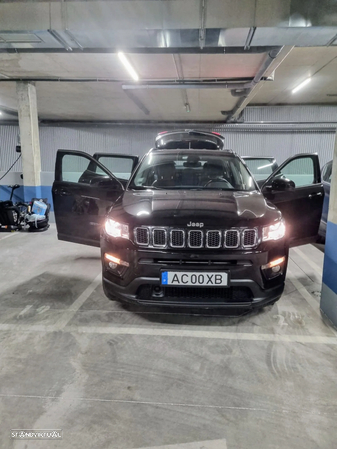 Jeep Compass 1.3 T Longitude - 10