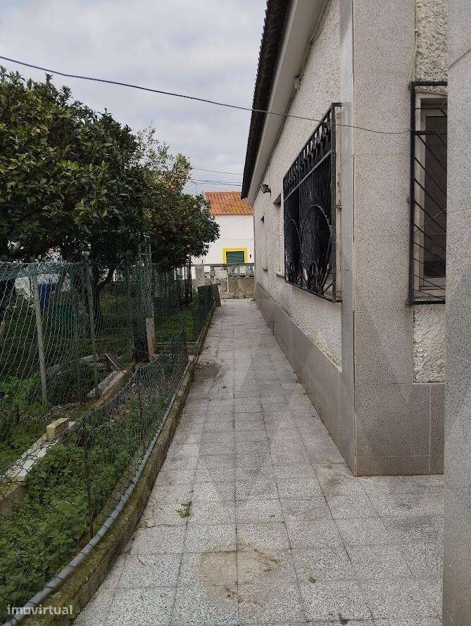 Moradia T3 no Chão Duro, Moita-46