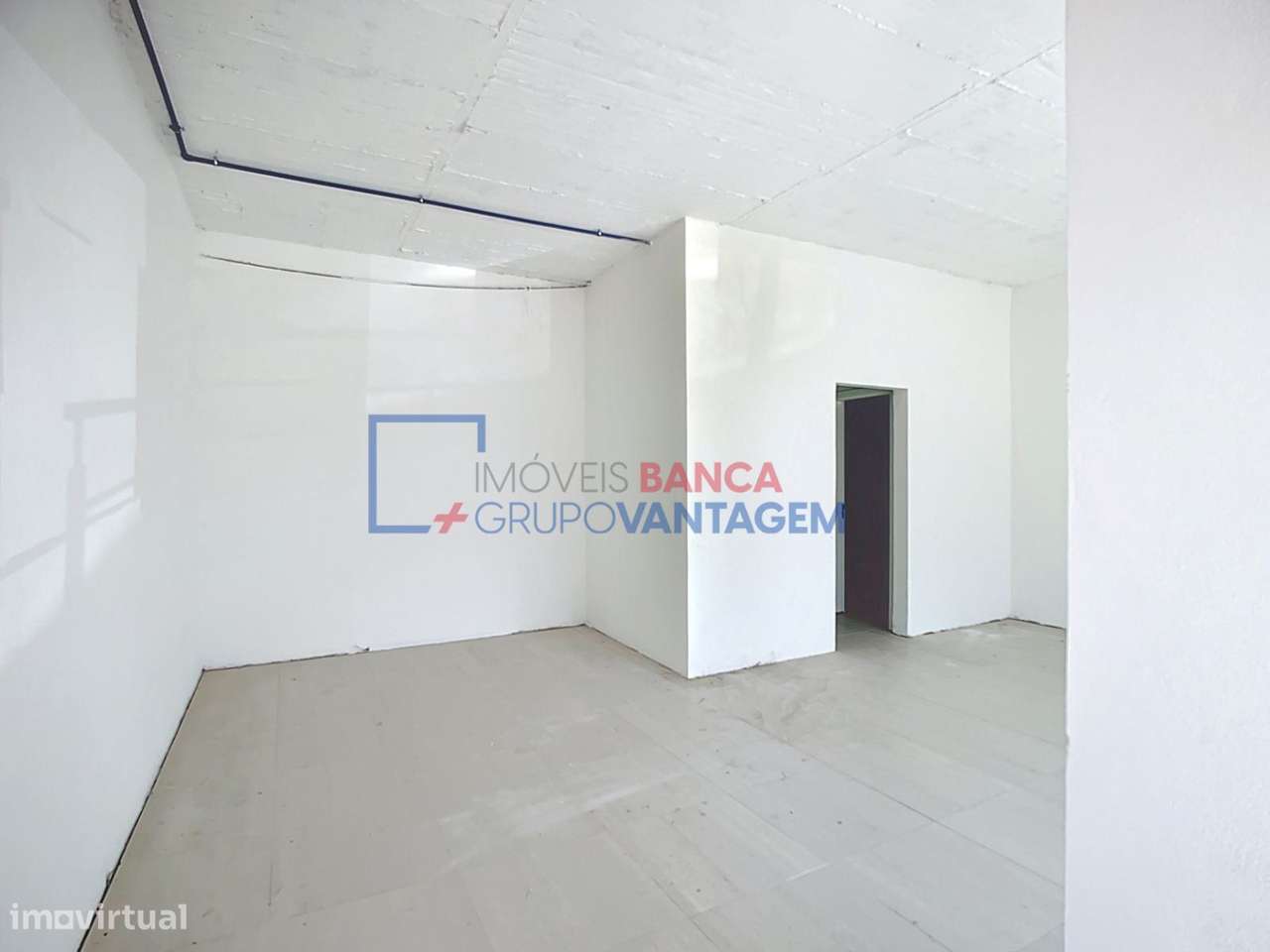 Loja para Venda em Santo Antão do Tojal  47,10 m² + Arrecadação - Grande imagem: 3/13