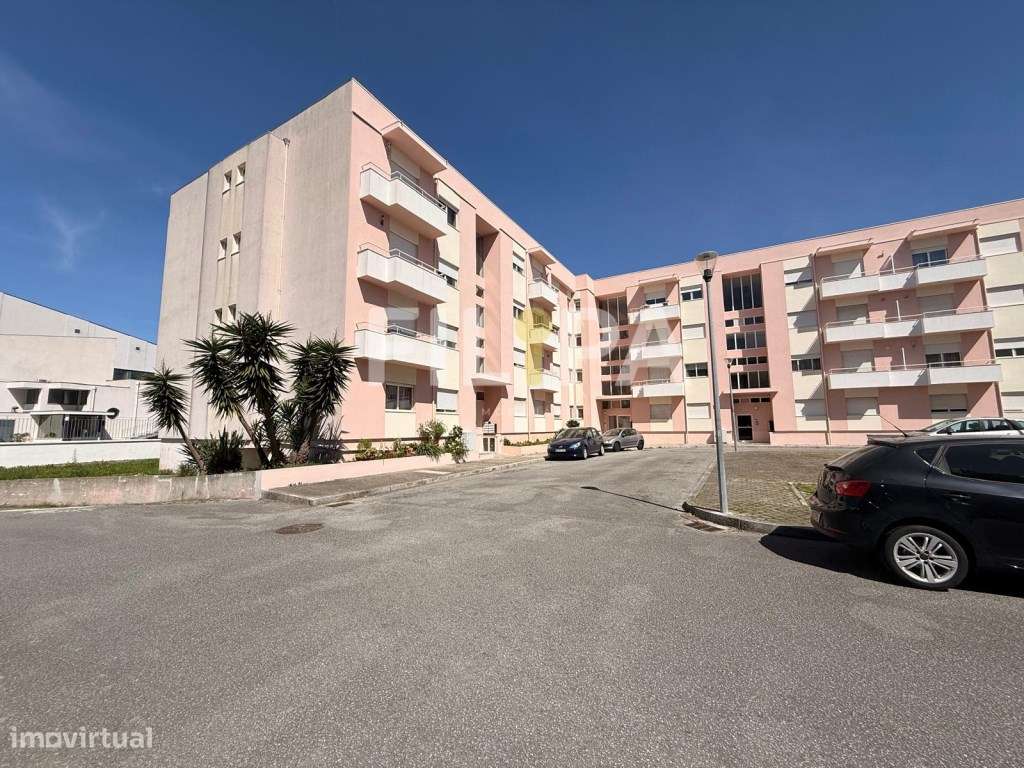 Excelente T2 em Valongo com varanda e garagem!-24