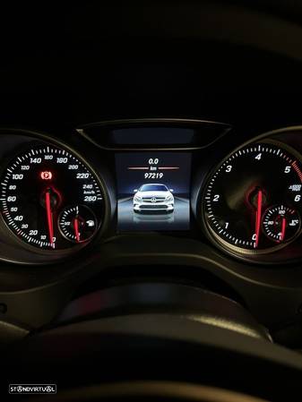 Mercedes-Benz CLA 180 d Shooting Brake Urban Aut. - 16