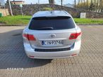 Toyota Avensis 2.0 D-4D 2010 - 14