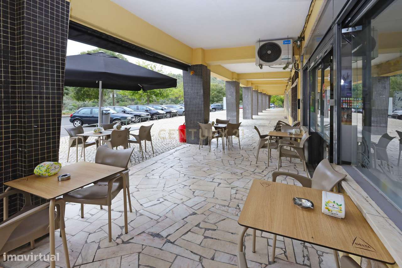 Loja no Lumiar, preparada para abrir o seu próprio negócio (café/paste-2